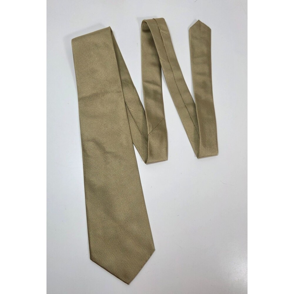 LAUREN Ralph Lauren Classic Gold 100% Silk REPP Tie Made in the USA 56"